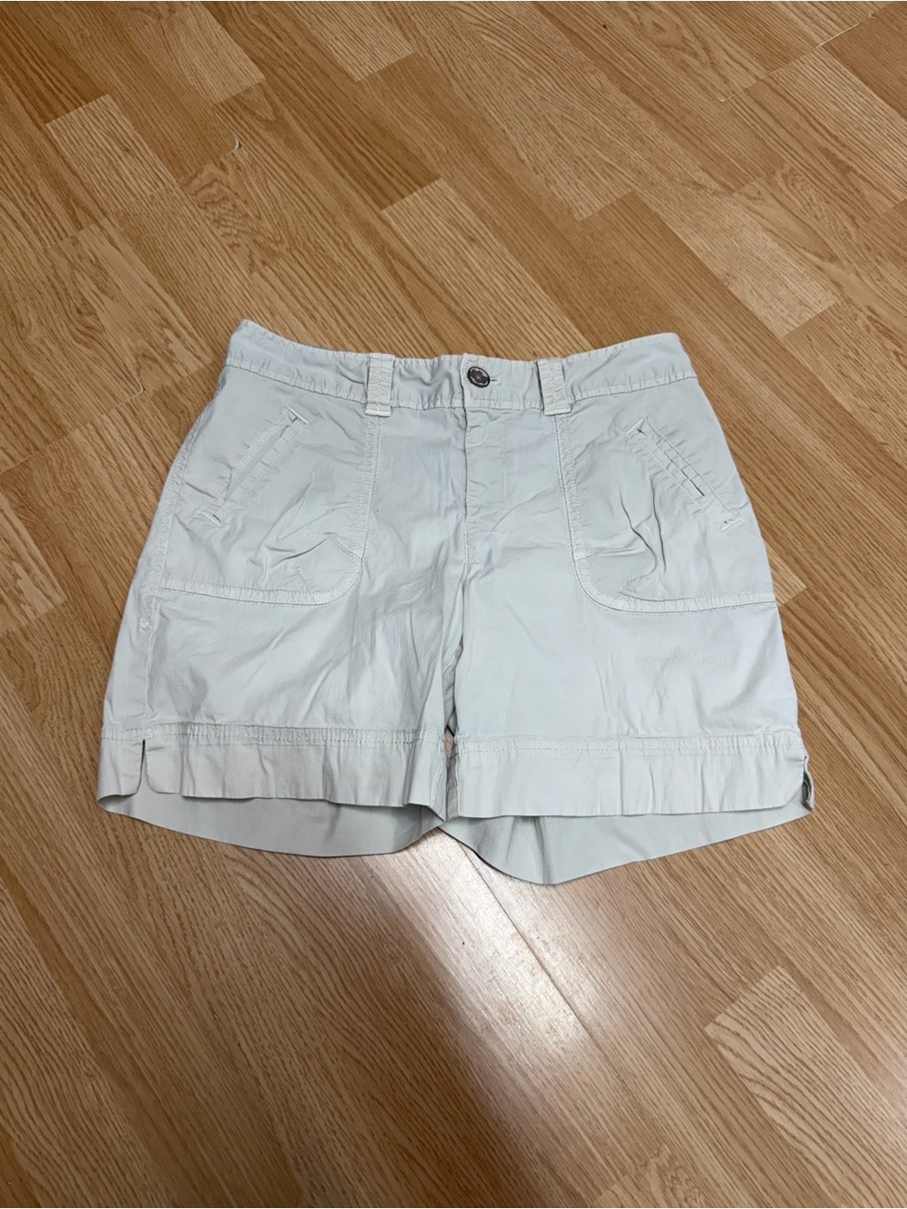 Eddie Bauer Size 2 Light Khaki Stretch Cotton Casual Hiking Utility Shorts - Picture 3 of 9